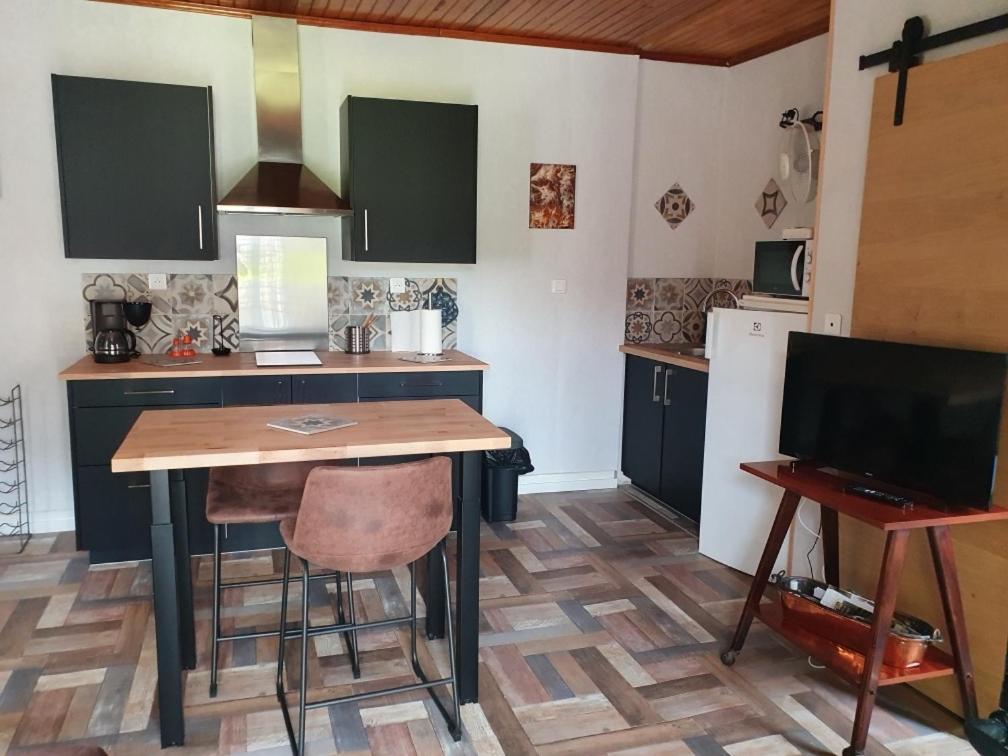 Le Pigeonnier Maison De Caractere Logement 4 Personnes La Maisonnette Renovee Logement 2 Personnes Floirac  Eksteriør billede